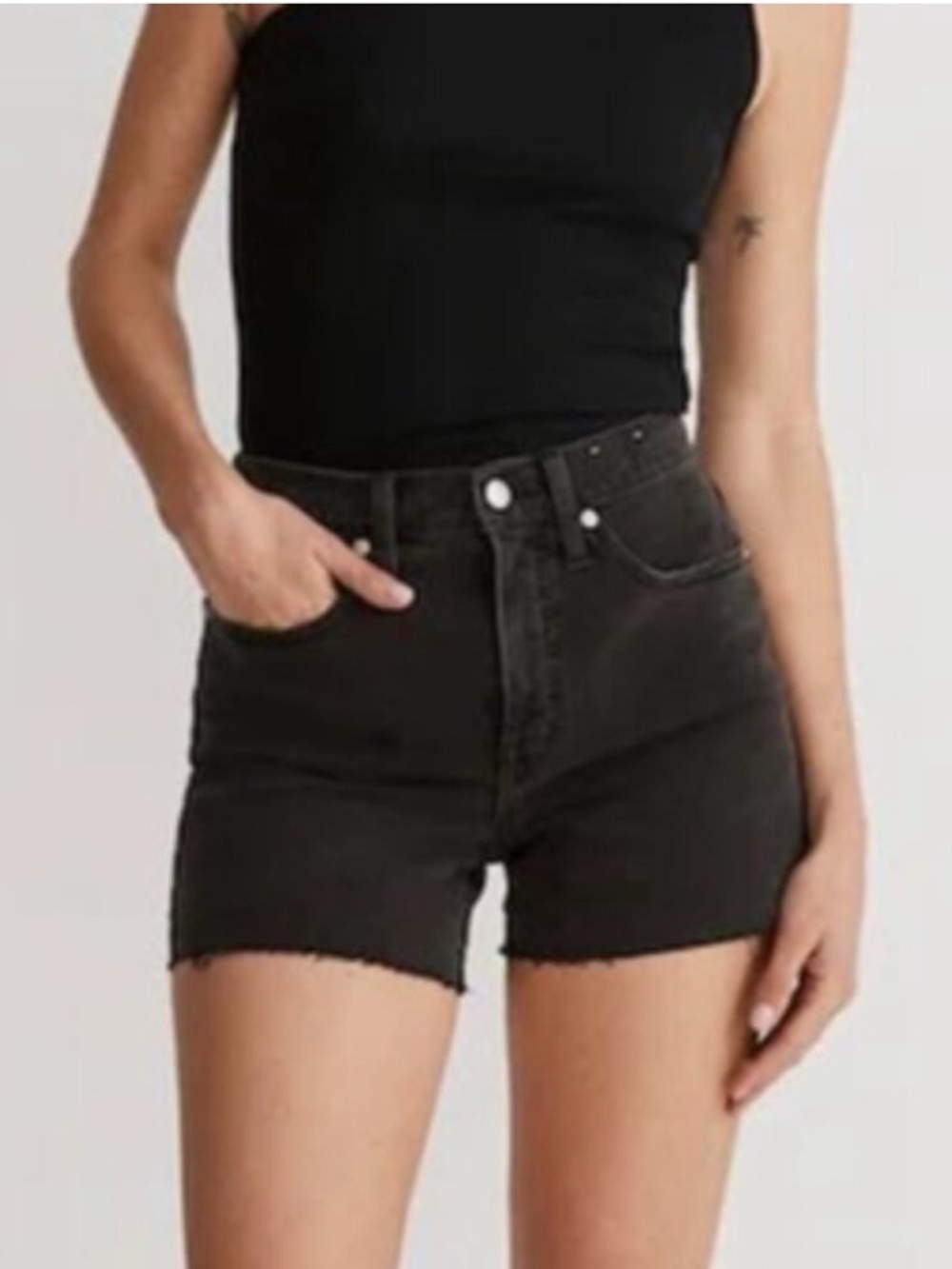 Madewell High-Rise Denim Raw Hem Shorts in Washed Black/Lunar Wash 26 - Picture 9 of 9